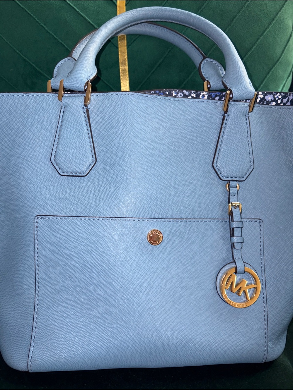 Michael Kors Greenwich Sky Blue Saffiano leather Tote With Gold-tone hardware